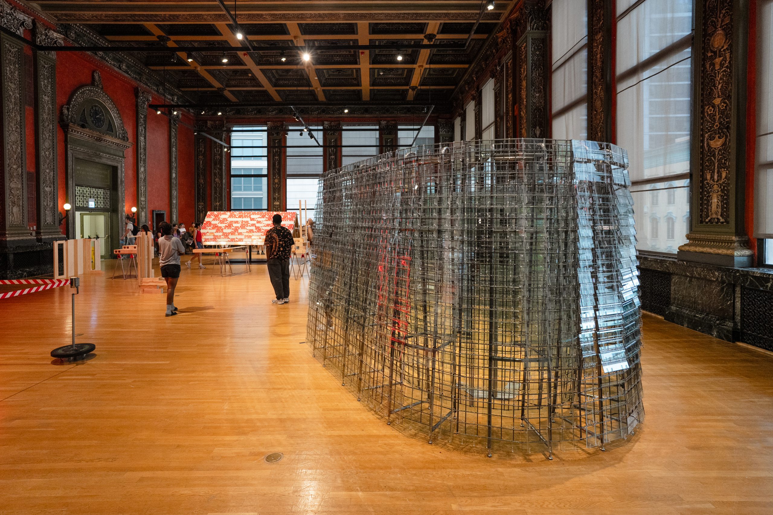Sol Camacho e RADDAR na Bienal de Arquitetura de Chicago-EUA: uma reflexão sobre o vidro
