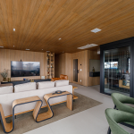 Integração e adega walk-in marcam projeto contemporâneo em apê de 180m²