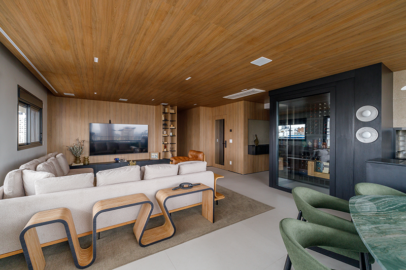 Integração e adega walk-in marcam projeto contemporâneo em apê de 180m²
