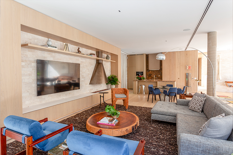 Projeto: BZP Arquitetura | Ambiente voltado ao conforto e aos momentos de descanso, a sala de TV funciona como um espaço mais reservado dentro da área social da residência.