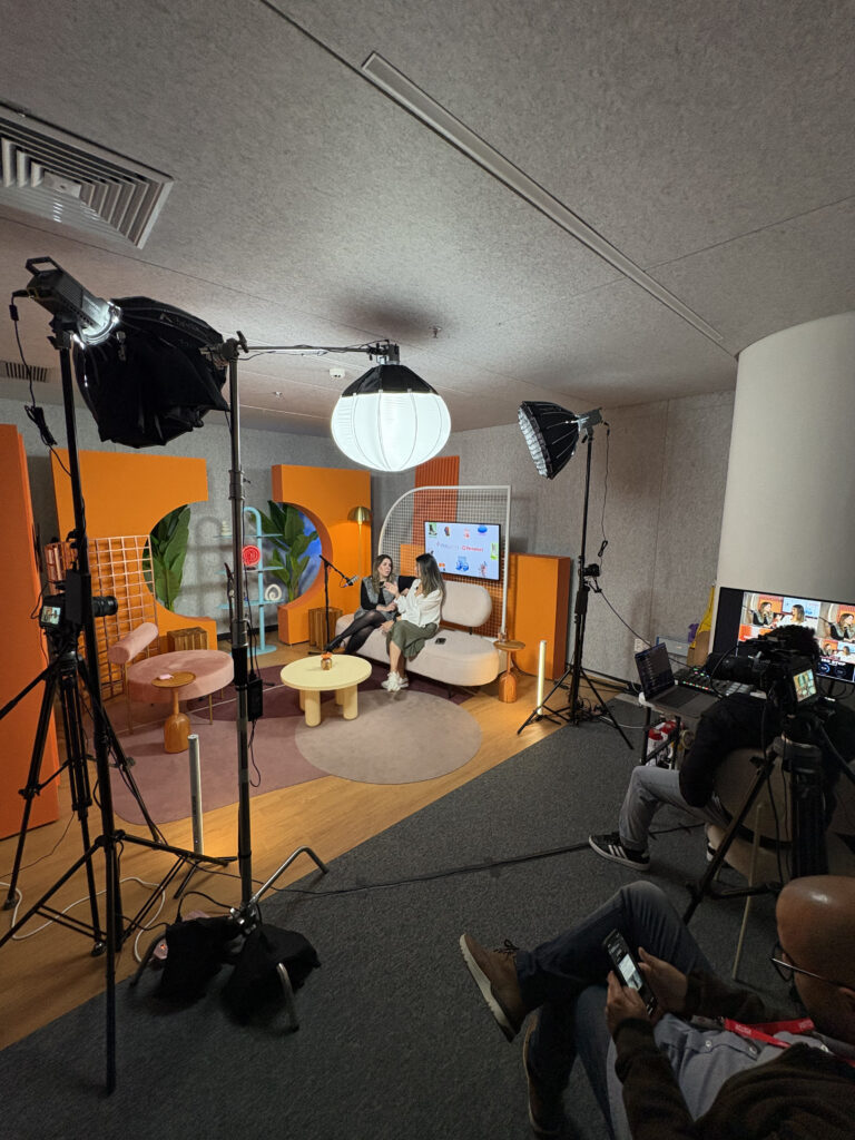 Foto: Divulgação | Bastidores das gravações Videocast Conversa de Arquiteto na Sede do Pintrest Brasil