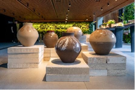 Exposição Encantadas no circuito SP-Arte apresentada no São Paulo Gallery