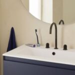 Banheiros funcionais: Monocomandos e misturadores Roca para conforto e design