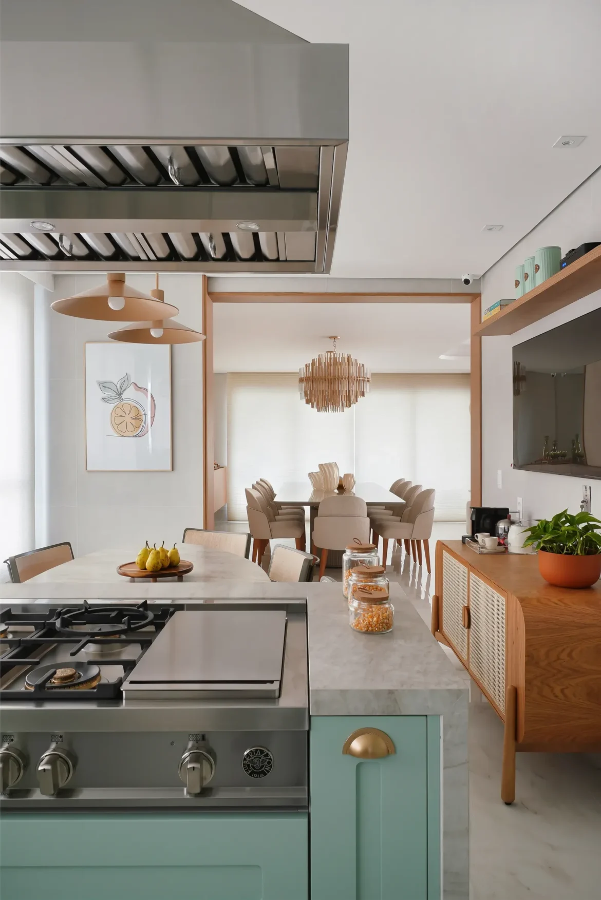 Apartamento de 320m² passa por sua primeira reforma e encanta com adega Walk-in e integração