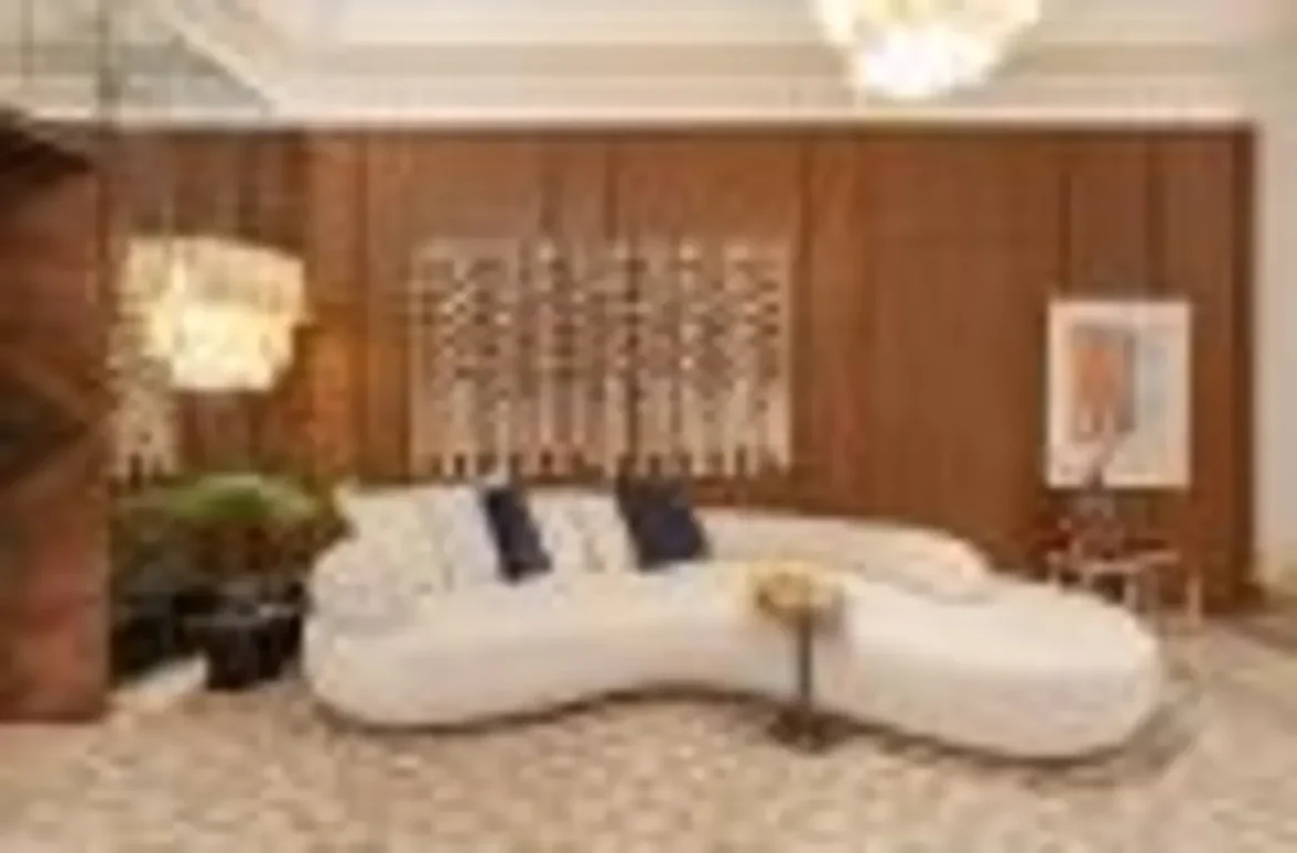Design assinado valoriza materiais, iluminação e detalhes na CASACOR São Paulo