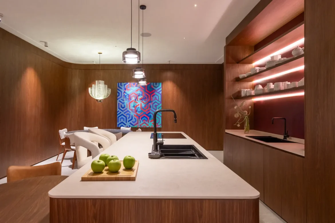 CASACOR RS 2026: Luiz Sentinger conecta áreas sociais e íntimas em projeto de 205 m²