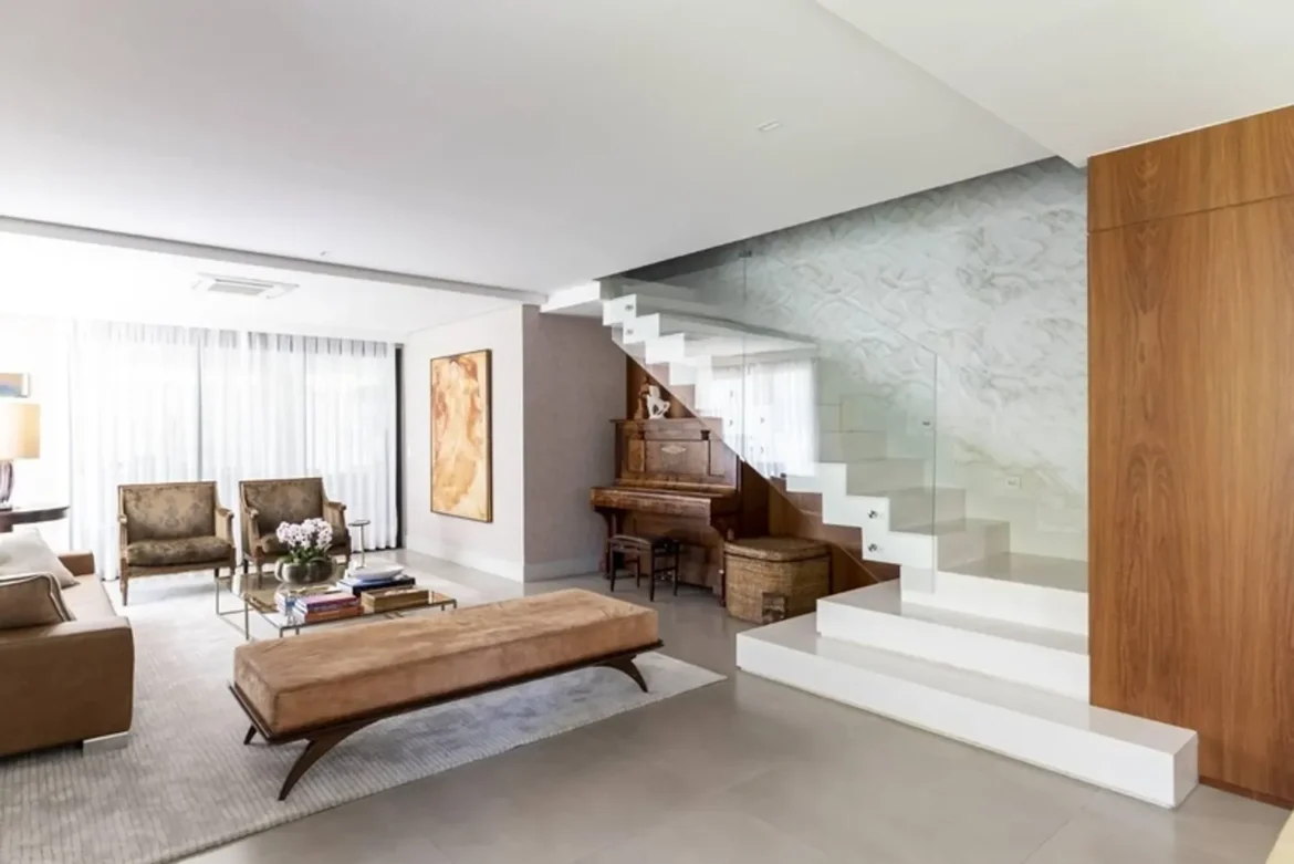 Sabrina Salles atualiza residência de 600 m² sem apagar sua história