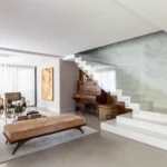 Sabrina Salles atualiza residência de 600 m² sem apagar sua história