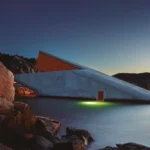 Under: o restaurante subaquático que virou recife na Noruega