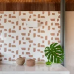 Pavilhão Corujas transforma cobertura técnica em refúgio de lazer com vista para a Vila Madalena