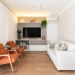 10 projetos que revelam o impacto do painel para TV na sala