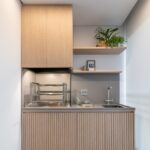 Churrasqueira de vidro: vantagens, modelos e dicas de revestimentos