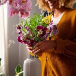 Flores artificiais: 7 dicas para montar arranjos que impressionam